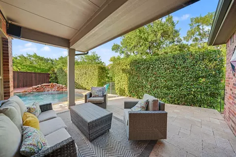4541 Seventeen Lakes Ct, Roanoke, TX 76262