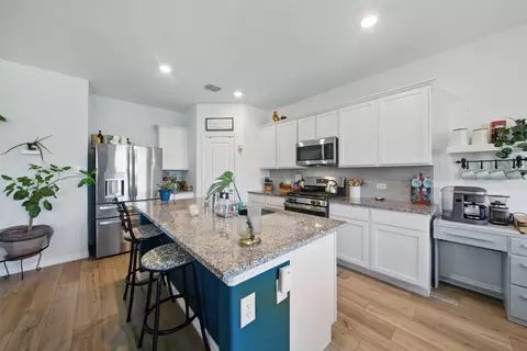 Kitchen - 14808 Hester Trl, Haslet, TX 76052 photo 2 of 4