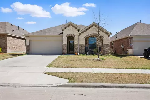 Exterior - 14808 Hester Trl, Haslet, TX 76052 photo 2 of 3