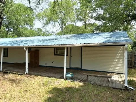 Exterior - 6107 Apache Dr, Mabank, TX 75156 photo 5 of 10