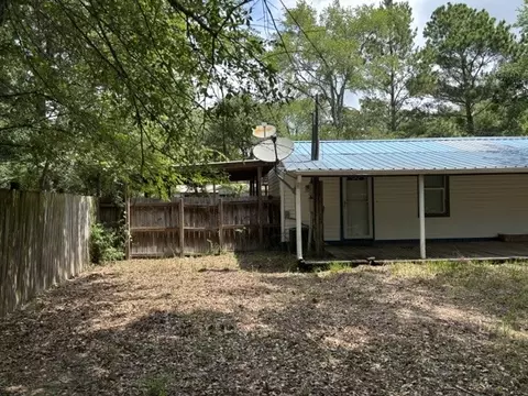 Exterior - 6107 Apache Dr, Mabank, TX 75156 photo 8 of 10