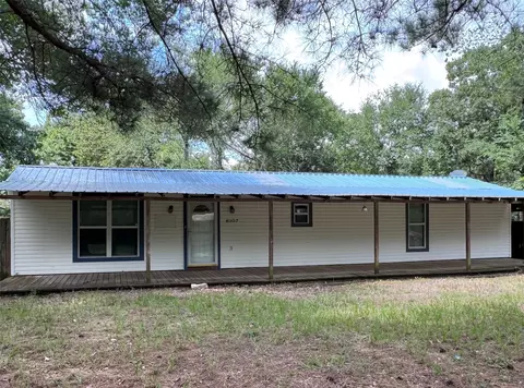 6107 Apache Dr, Mabank, TX 75156