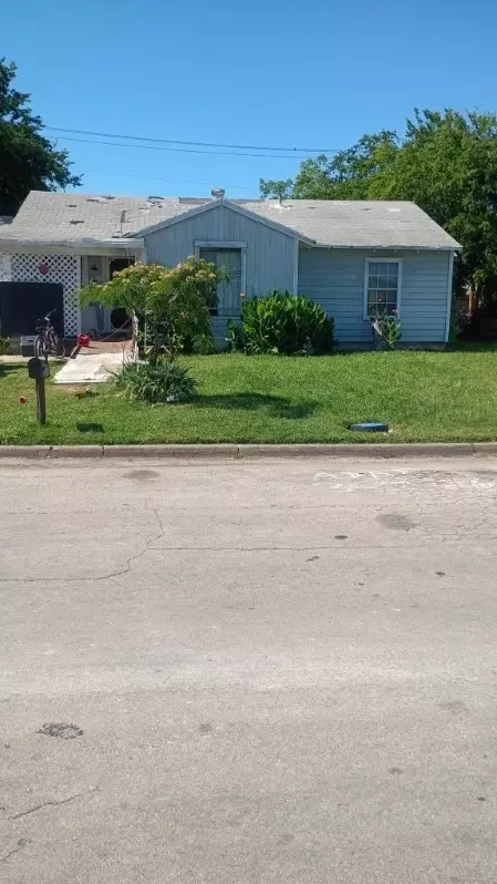 1713 18th St, Mineral Wells, TX 76067