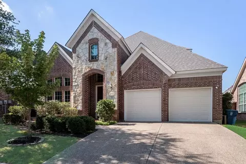 712 Lathrop St, Lantana, TX 76226