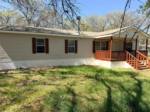 121 Heien Ct, Boyd, TX 76023