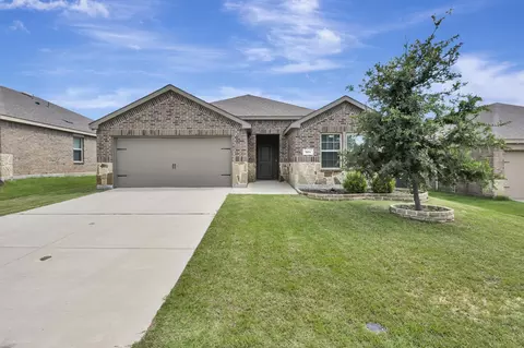 924 English Dr, Aubrey, TX 76227