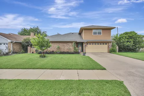 3109 Brightwood Ct, Bedford, TX 76021