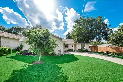 405 Woodmere Dr, Garland, TX 75043