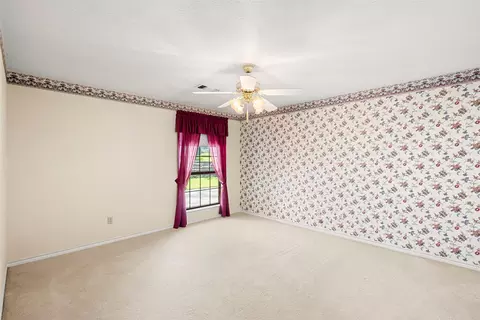 Bedroom - 110 Cedar Dr, Oak Leaf, TX 75154 photo 5 of 5