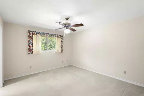 Bedroom - 110 Cedar Dr, Oak Leaf, TX 75154 photo 3 of 5