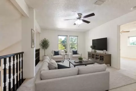 617 Valley Spring Dr, Arlington, TX 76018
