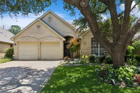 3516 Stone Creek Ct, Fort Worth, TX 76137