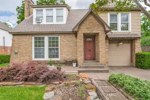 2741 Catherine St, Dallas, TX 75211