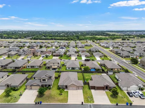 View/Area - 2820 Samson Dr, Lorena, TX 76655 photo 2 of 6