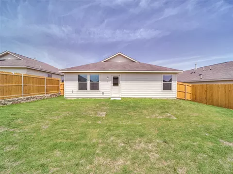 Exterior - 357 Sun Bluff Rd, Haslet, TX 76052 photo 9 of 11