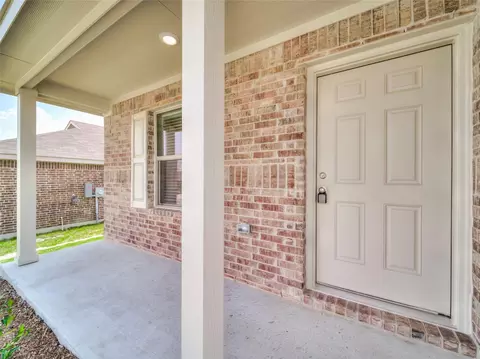 Exterior - 357 Sun Bluff Rd, Haslet, TX 76052 photo 3 of 11