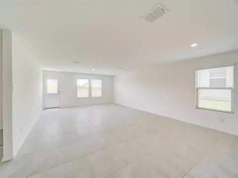 Living - 357 Sun Bluff Rd, Haslet, TX 76052 photo 2 of 4