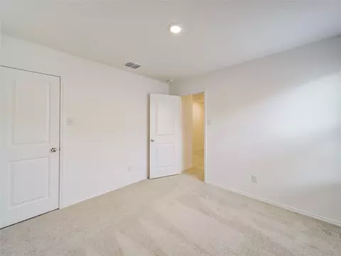 Bedroom - 357 Sun Bluff Rd, Haslet, TX 76052 photo 2 of 7