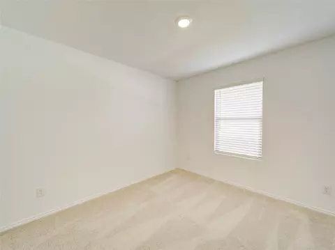 Bedroom - 357 Sun Bluff Rd, Haslet, TX 76052 photo 5 of 7