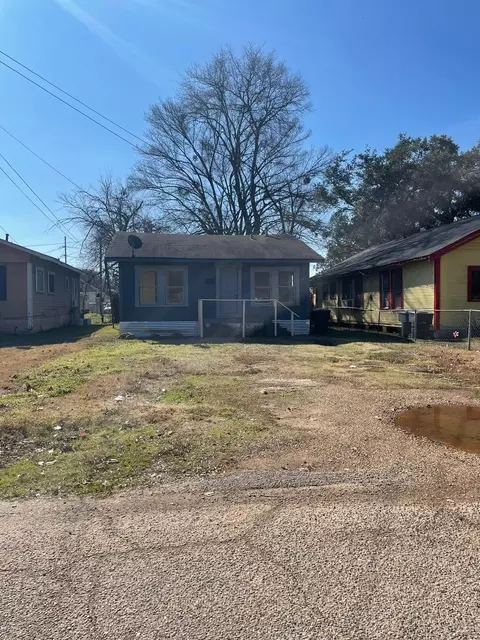 224 Adair St, Bossier City, LA 71111