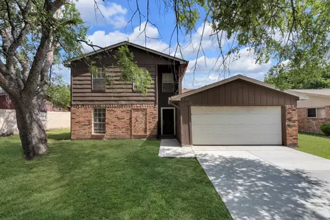 830 Frances Dr, Grand Prairie, TX 75052