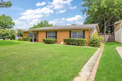 429 W Lamberth Rd, Sherman, TX 75092