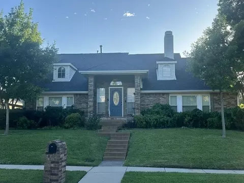2060 Briarcliff Rd, Lewisville, TX 75067