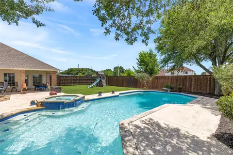 3625 Parker Rd, St Paul, TX 75098