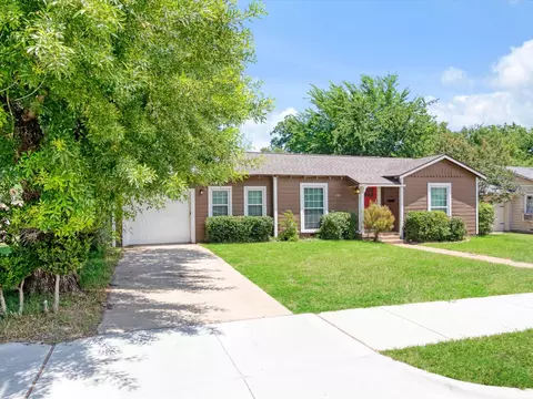 4301 Arden Pl, Fort Worth, TX 76103