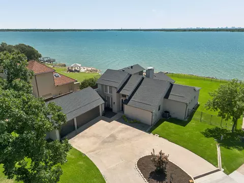 870 Highridge Dr, Lakewood Village, TX 75068