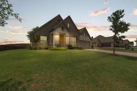 12709 Whispering Wind Dr, Godley, TX 76044