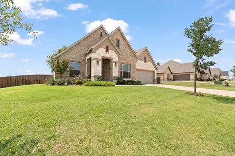 12709 Whispering Wind Dr, Godley, TX 76044