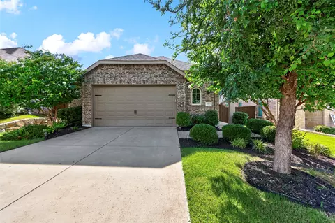 1013 Shire Dr, Aubrey, TX 76227