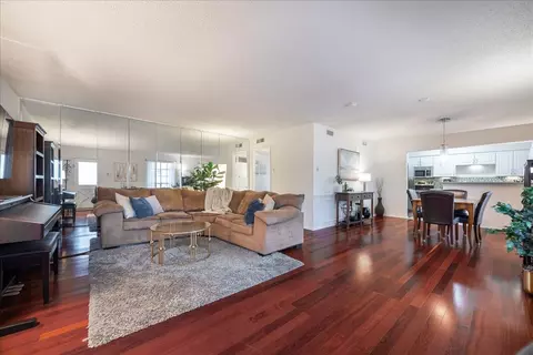 6027 E University Blvd #215, Dallas, TX 75206