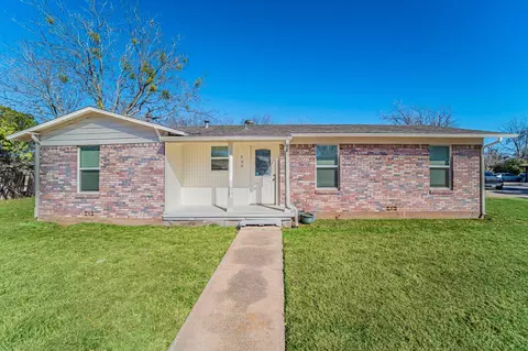900 Elizabeth Blvd, Granbury, TX 76048