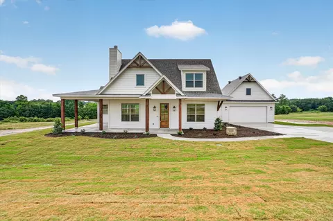 225 Kilkenny Rd, Poolville, TX 76487
