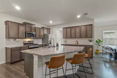 1602 Maple Ridge Dr, Princeton, TX 75407