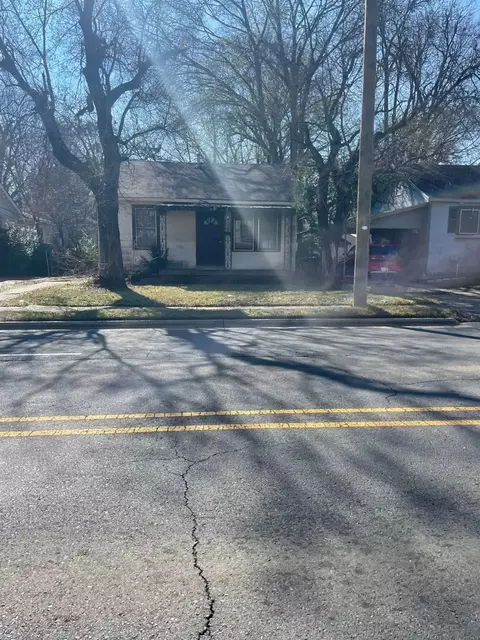 3537 Lakeshore Dr, Shreveport, LA 71109