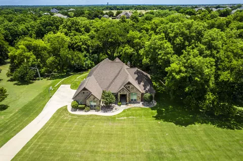 4120 Shiloh Trl, Midlothian, TX 76065