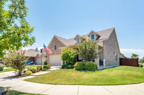 704 Louisville Rd, Aubrey, TX 76227