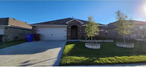 2928 Shoemaker Dr, Royse City, TX 75189