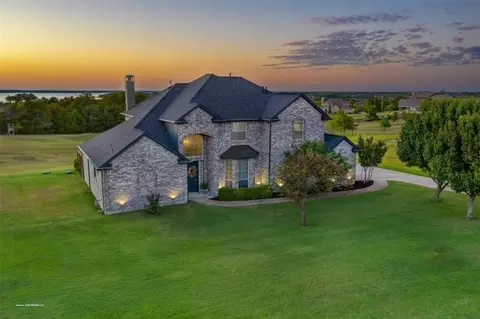 930 Lakeridge Dr, Lavon, TX 75166