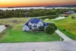 930 Lakeridge Dr, Lavon, TX 75166
