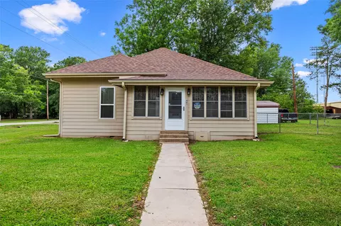 401 Centeral Ave, Quitman, TX 75783