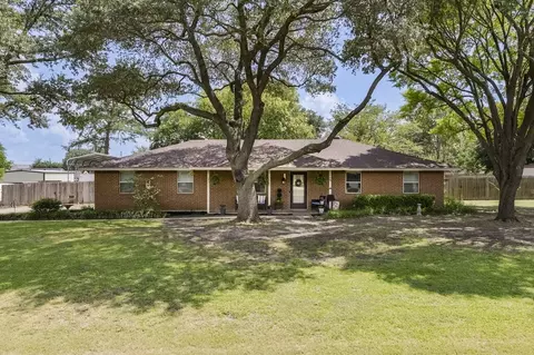 109 Spring Hill Rd, Red Oak, TX 75154