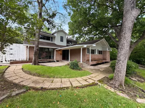 6878 Burwood Ln, Dallas, TX 75214