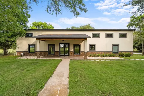 1215 E Stegall Rd, Robinson, TX 76706