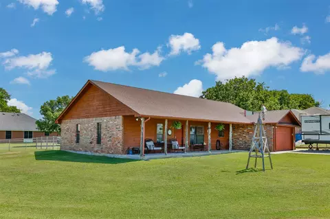 291 Old Spanish Trl, Valley View, TX 76272