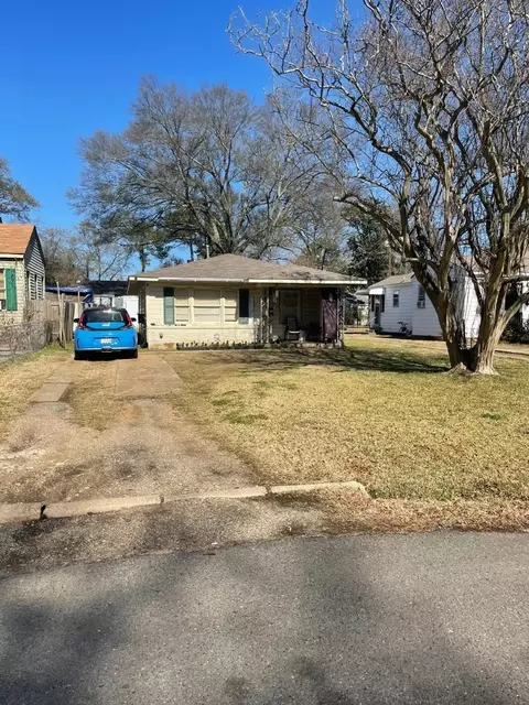 2742 Murray St, Shreveport, LA 71108