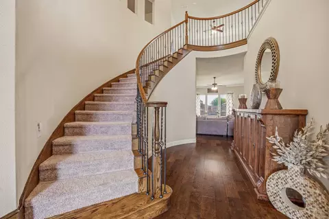 1544 Signature Dr, Weatherford, TX 76087